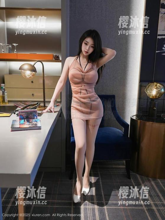 秀人网 - 猜猜龙泽美曦这次的豹纹美图有多特别？最新款式绝对让你停下脚步。