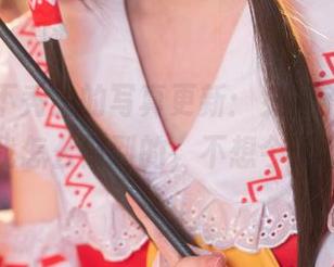 秋楚楚不秃头的写真更新：女神养成记，别问我怎么做到的，不想今天收钱。