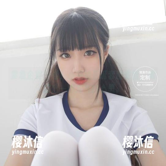 紧急企划-小恩 紧急企划 - 看!小恩的圣诞套图更新,透露出一点淘气的心思。