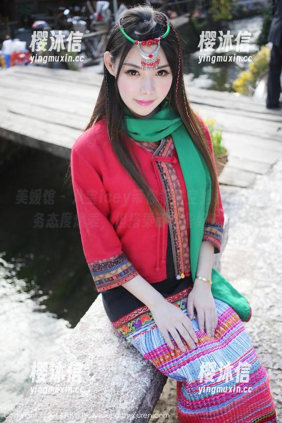 美媛馆 - 八宝icey带你领略空姐私拍：服务态度爆表，但搭乘请自备好奇心！