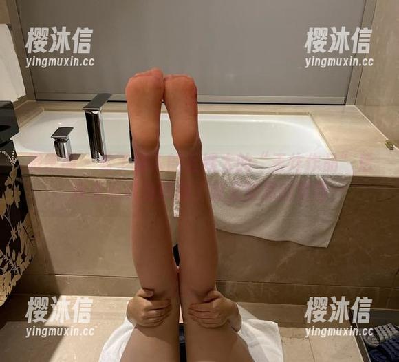 微密圈 - 看了迷人的五姨太的“王炸作品”后，我差点以为照到了什么禁忌的东西…