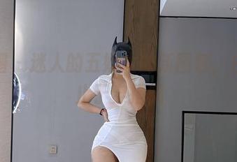 微密圈 – 迷人的五姨太的新图包，白丝不止于穿搭哦
