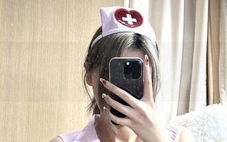 微密圈 – 我这一边看醇子小姨的皮衣写真，脑子里居然闪过超一千万种搭配，很多话没法说得出口……