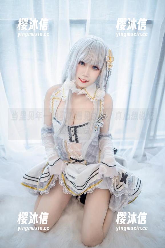 里见年一 当里见年一的写真遇见能代,真心想说好奇怪的组合更新!