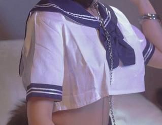 青水百合子：这哪是学妹jk自拍，分明是艺术分享！