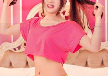 青豆客 – 刘钰儿总能把厨娘写真的每一帧拍得那么可爱，难道真想让我退圈？