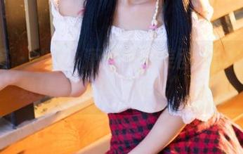 青豆客 – 少女+潇同学的美图合集：你能数得清几个“娇羞”吗？
