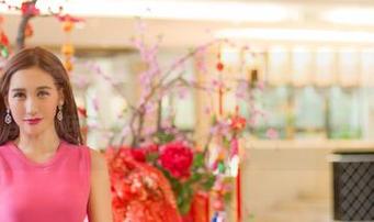 青豆客 – 爱情或许遥不可及，但黄可christine的婚纱合集已经把我心撩得不行